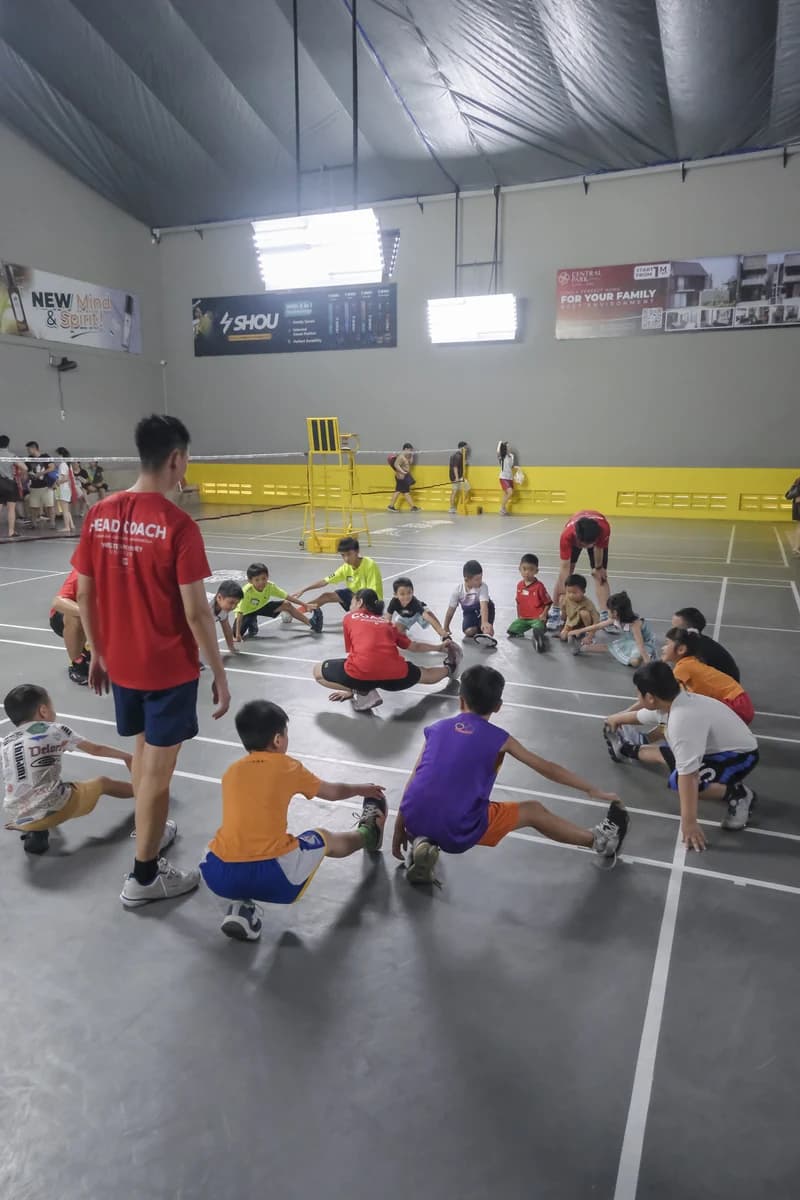 Peregangan bersama coach